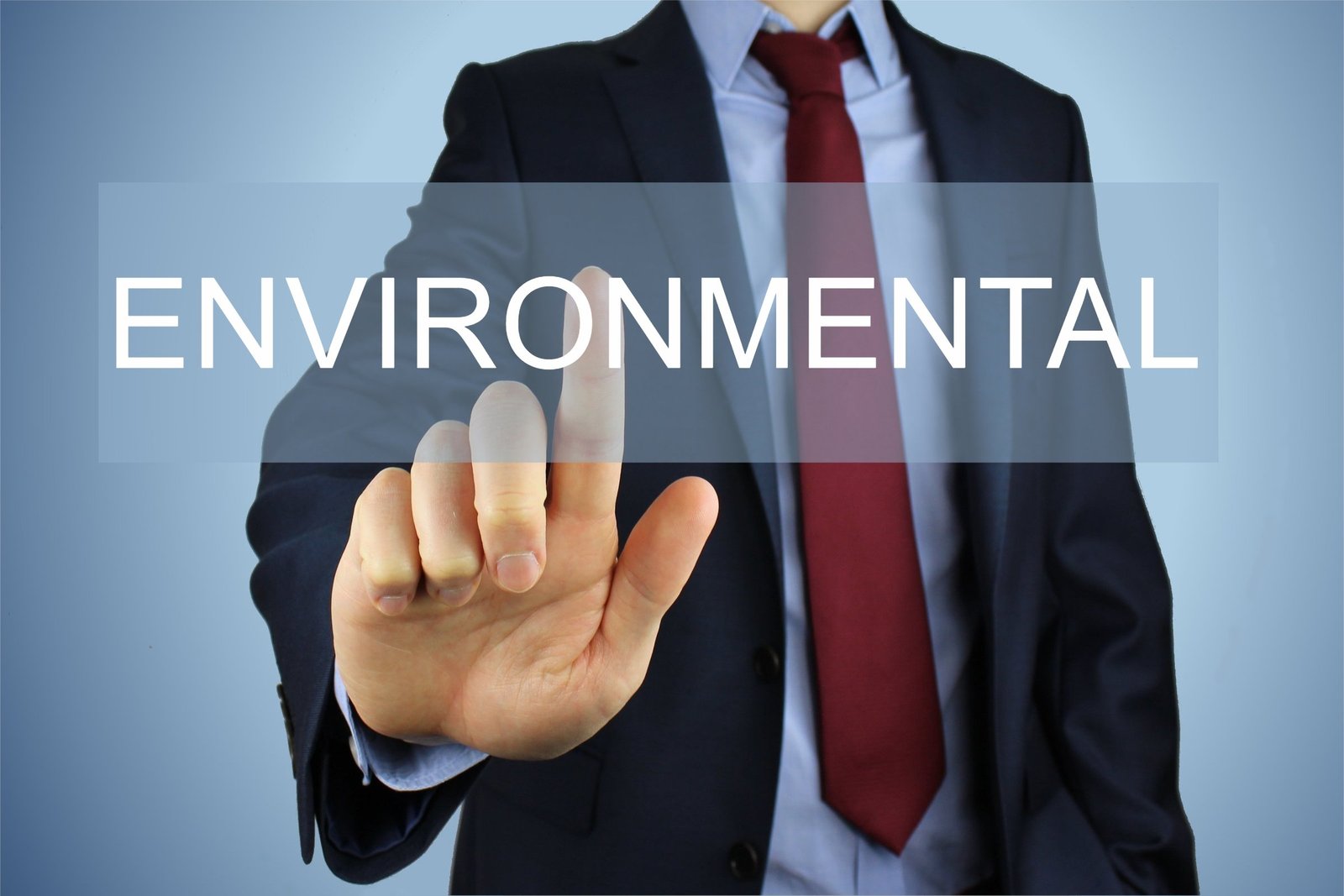 - Analyzing environmental and⁢ ecological impacts